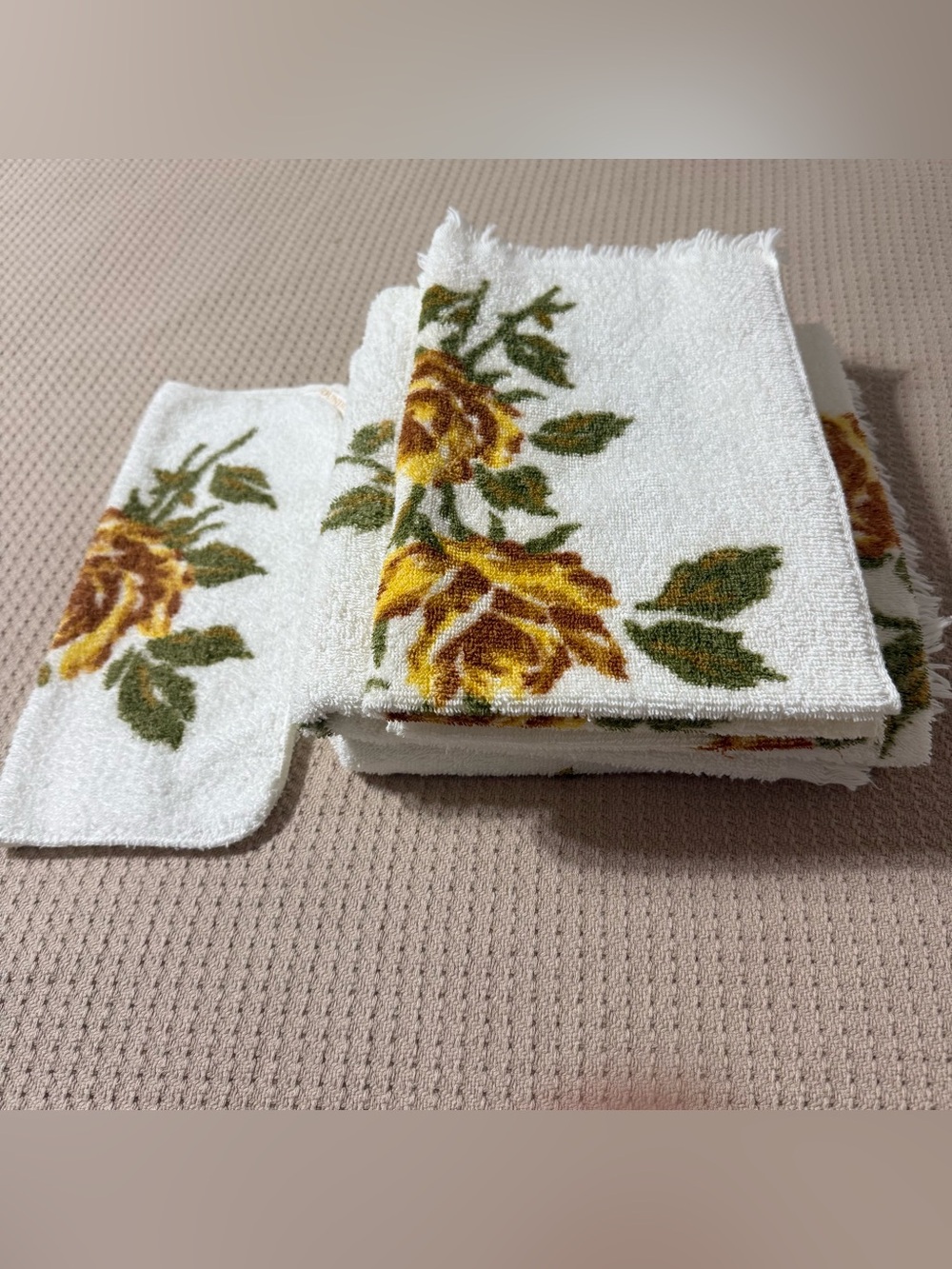 Vintage Set 5 Dundee Bath & Hand Towel Set Yellow Rose Floral 60s 70s Fringe MCM